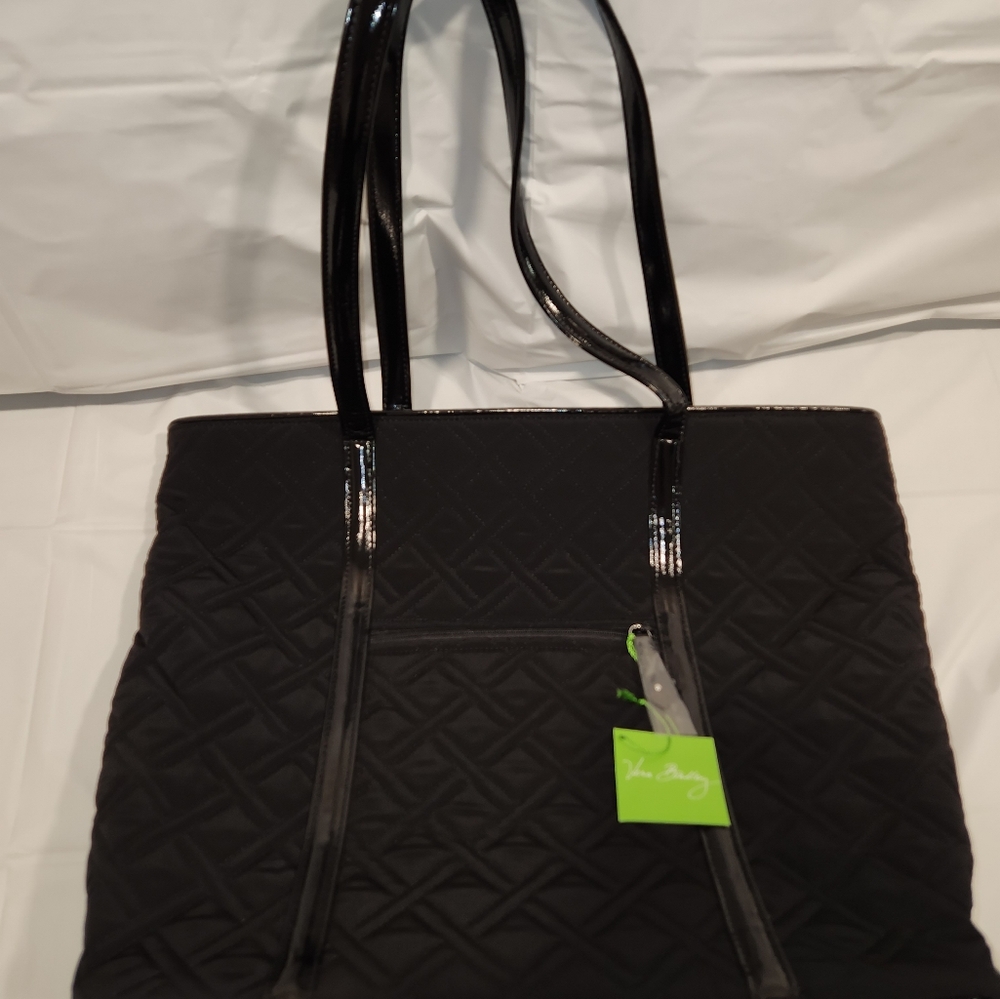 Vera Bradley XL Trimmed Vera Classic Bkack Bag w/ Lunch Bag. NEW WITH TAGS!